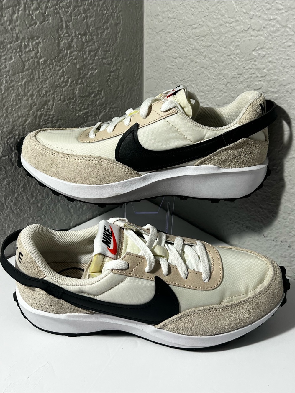 Nike Waffle Debut Women’s Sneakers athletic shoes Sanddrift beige Black Size 7